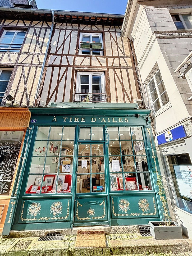 Local commercial de 43 m² en plein centre-ville — Pont-Audemer